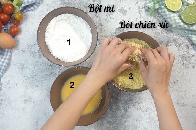 tẩm bột chiên xù thit đùi lợn